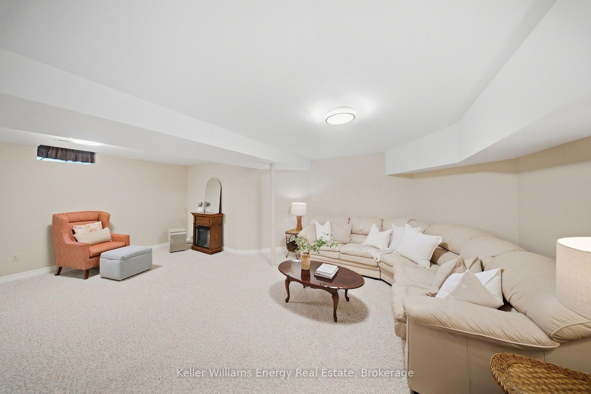 Photo 41 of 1083 Ridge Valley Drive, Oshawa, Pinecrest — HOMEH