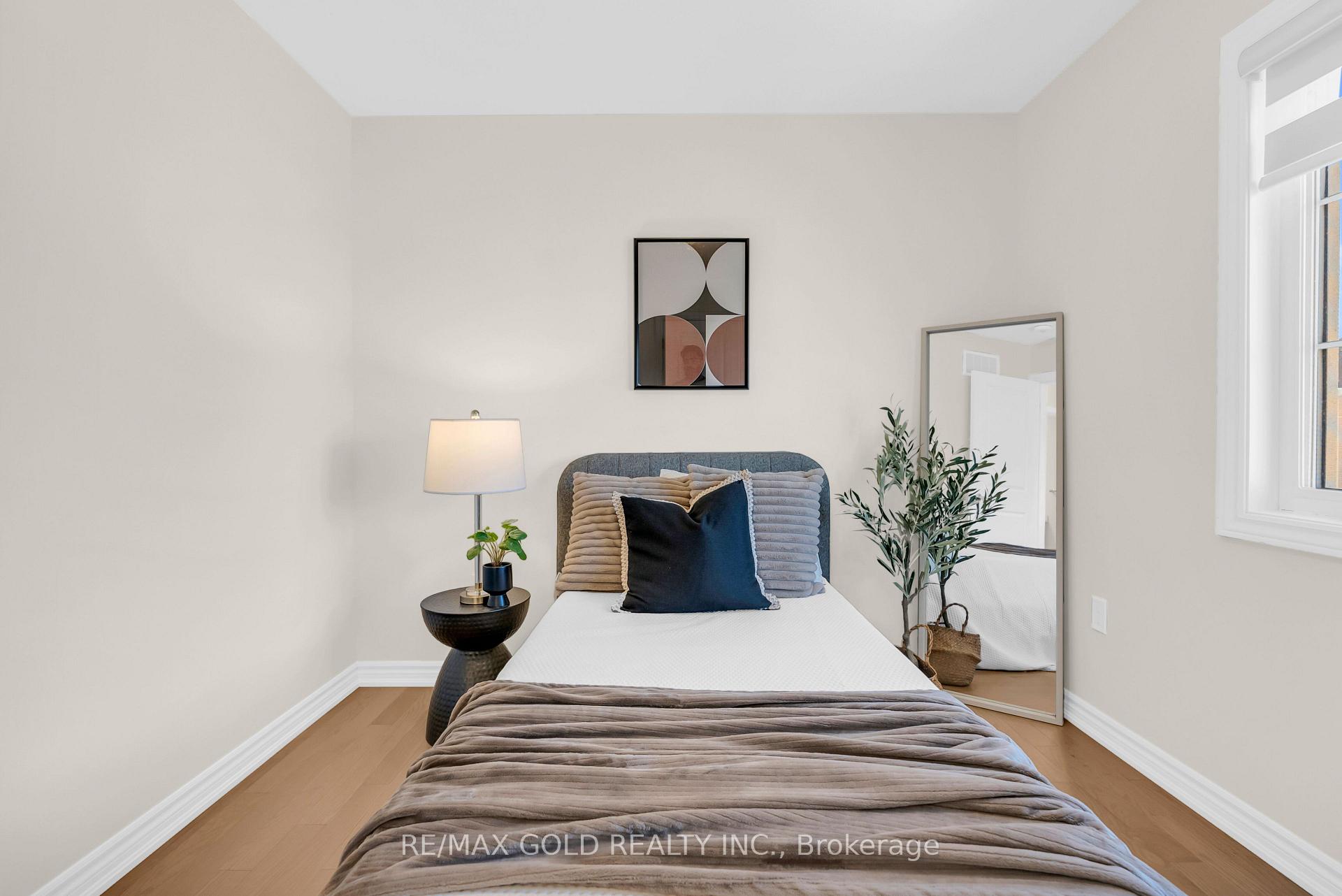 Photo 35 of 472 Celandine Terrace, Milton, Walker — HOMEH