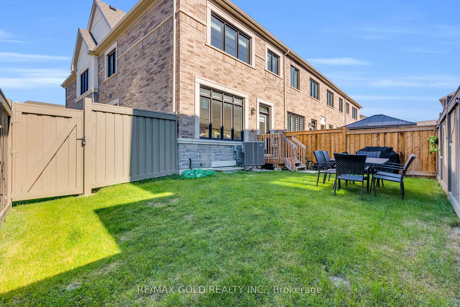 Photo 43 of 472 Celandine Terrace, Milton, Walker — HOMEH