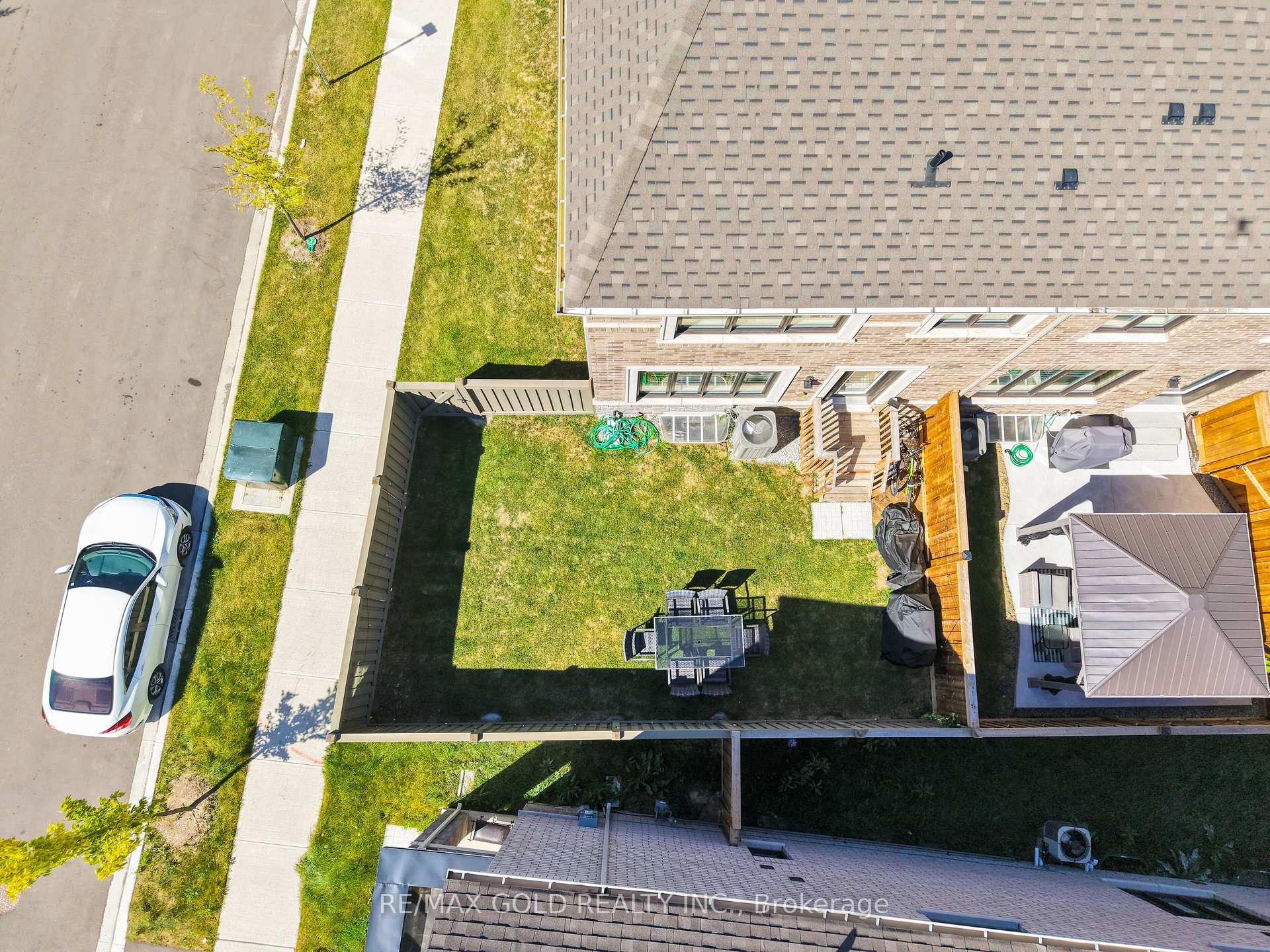 Photo 46 of 472 Celandine Terrace, Milton, Walker — HOMEH