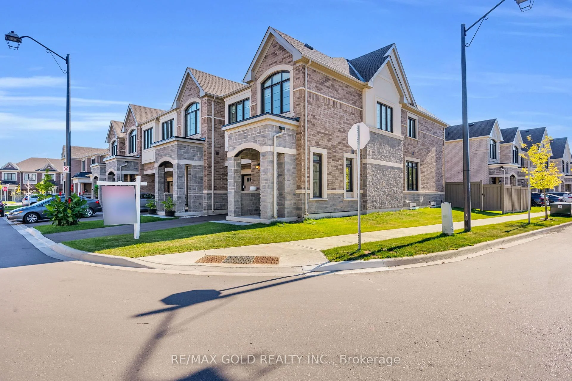 Photo 14 of 472 Celandine Terrace, Milton, Walker — HOMEH