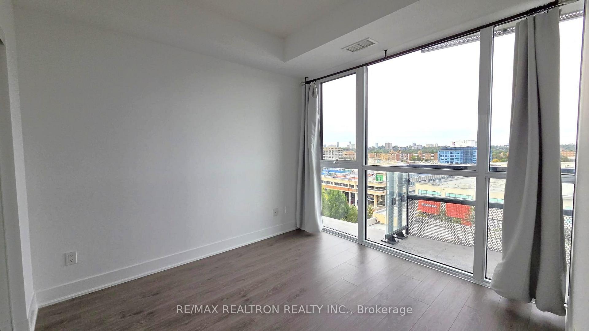 Photo 7 of 99 The Donway W, North York, Banbury-Don Mills — HOMEH