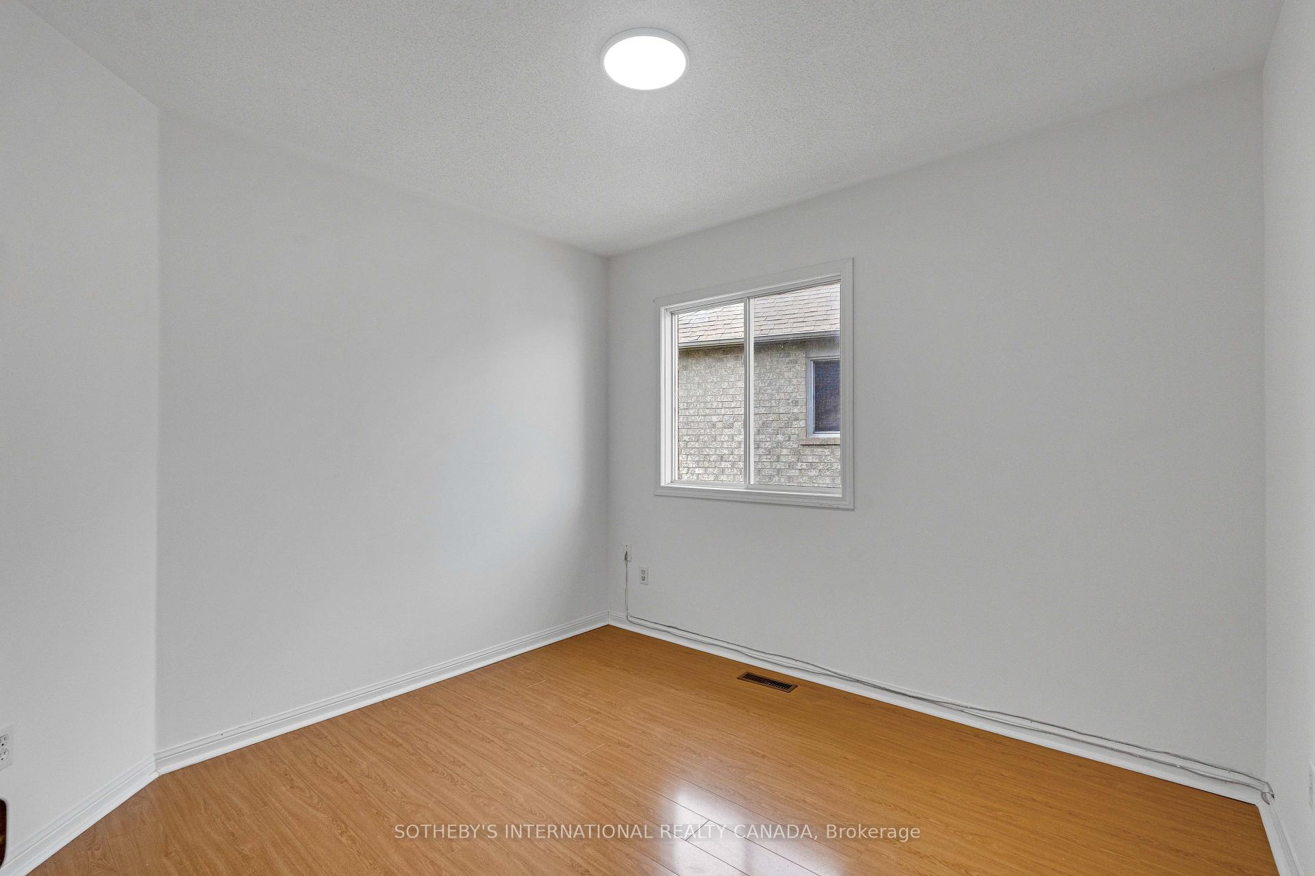 Photo 12 of 94 Formosa Drive, Richmond Hill, Rouge Woods — HOMEH