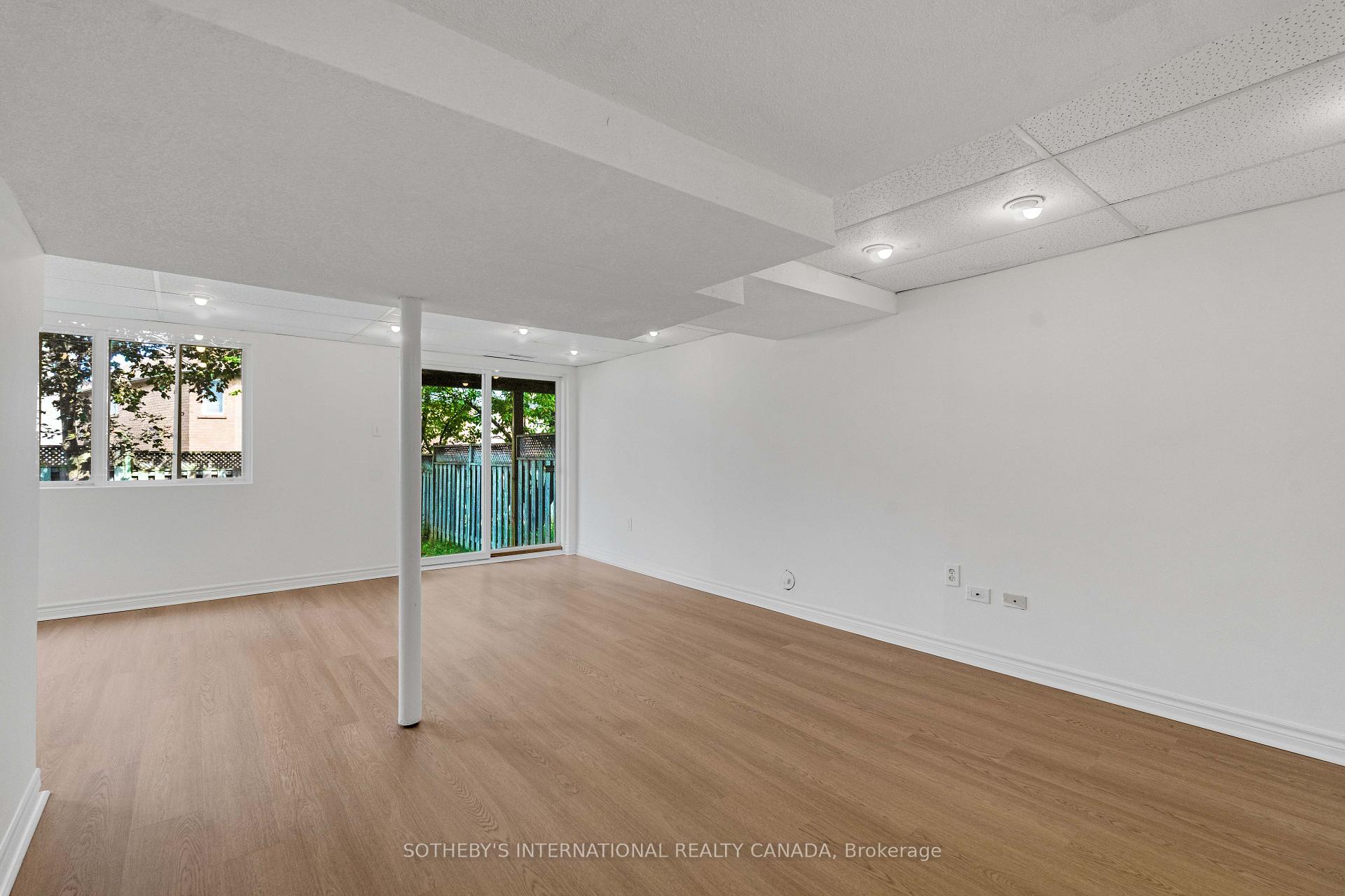 Photo 15 of 94 Formosa Drive, Richmond Hill, Rouge Woods — HOMEH