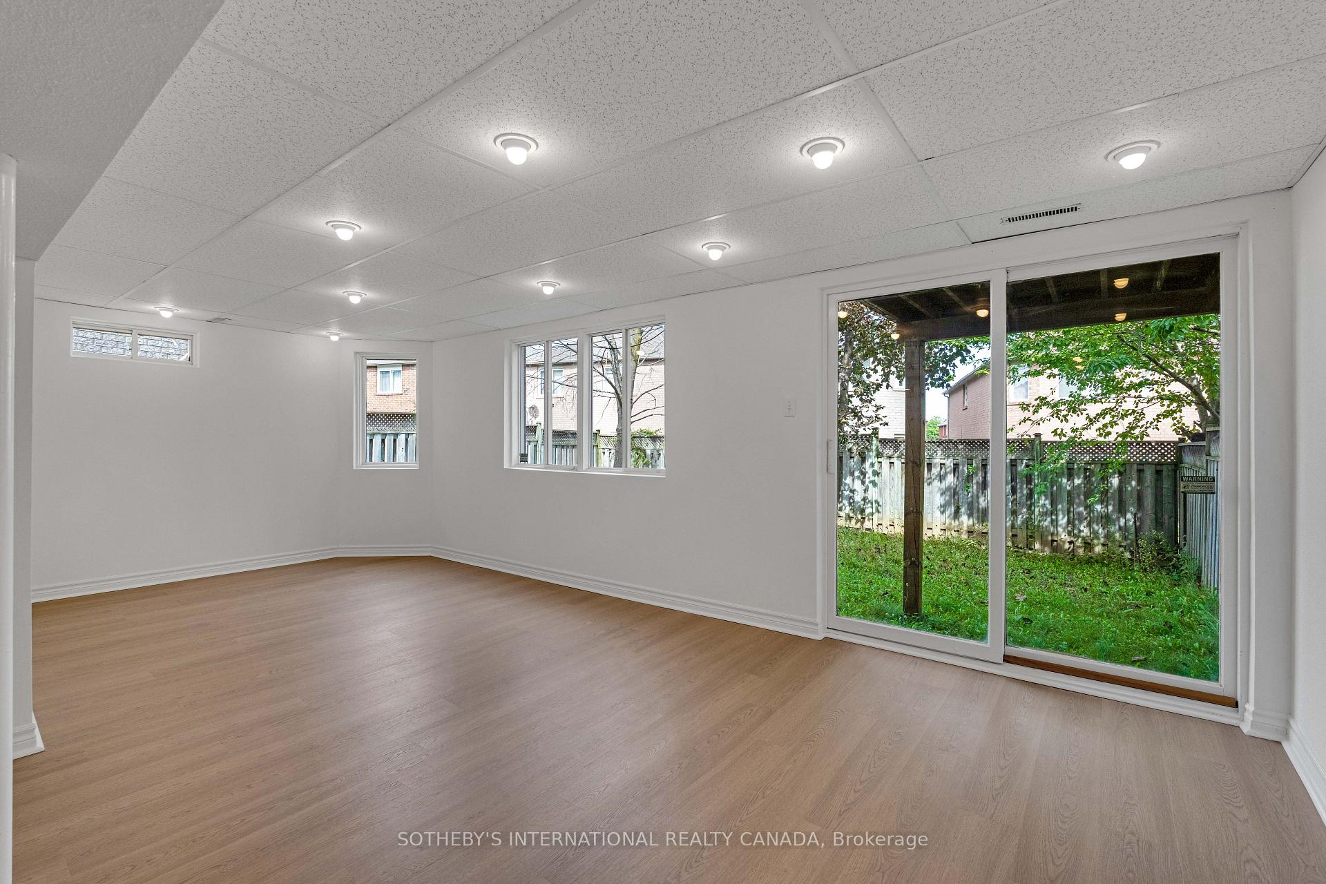 Photo 16 of 94 Formosa Drive, Richmond Hill, Rouge Woods — HOMEH
