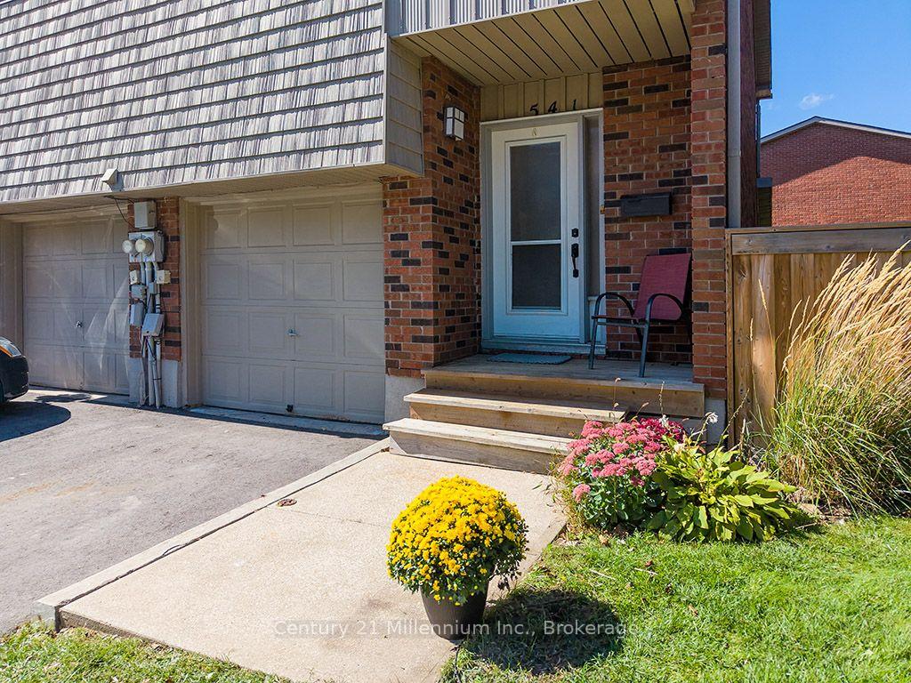 Photo 4 of 541 Tenth Street, Collingwood — HOMEH