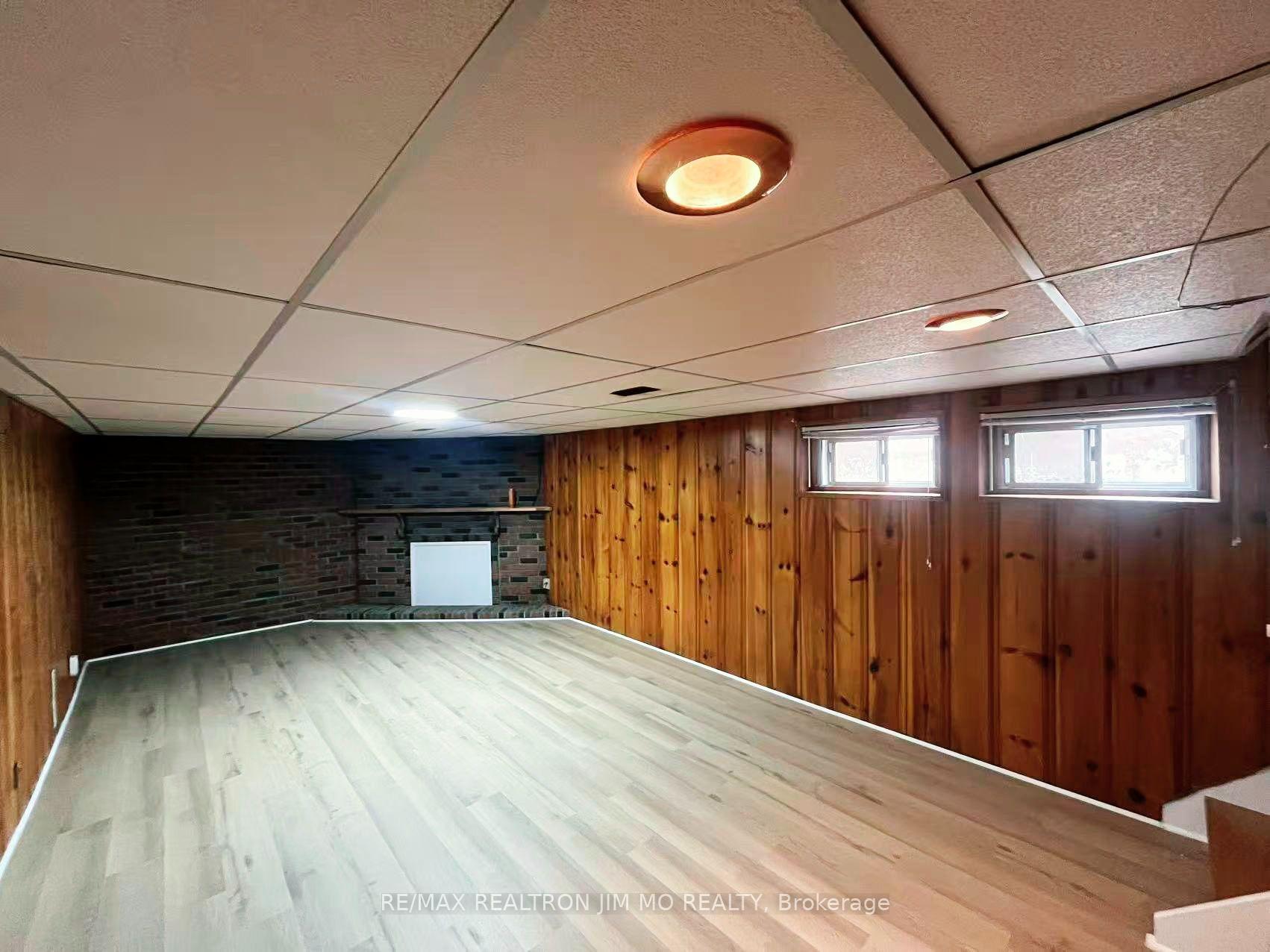 Photo 12 of 91 Wise Crescent, Hamilton, Huntington — HOMEH