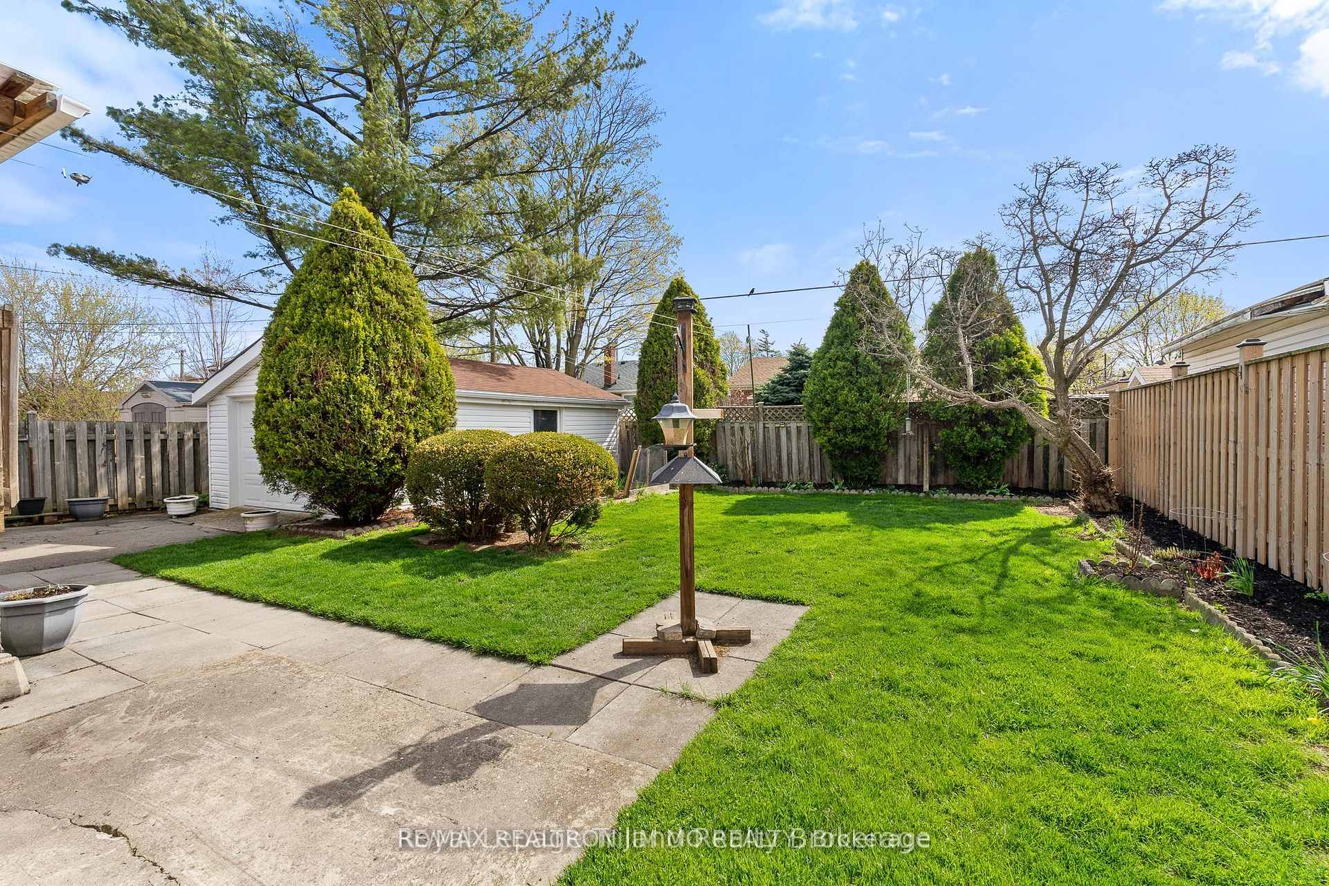 Photo 15 of 91 Wise Crescent, Hamilton, Huntington — HOMEH