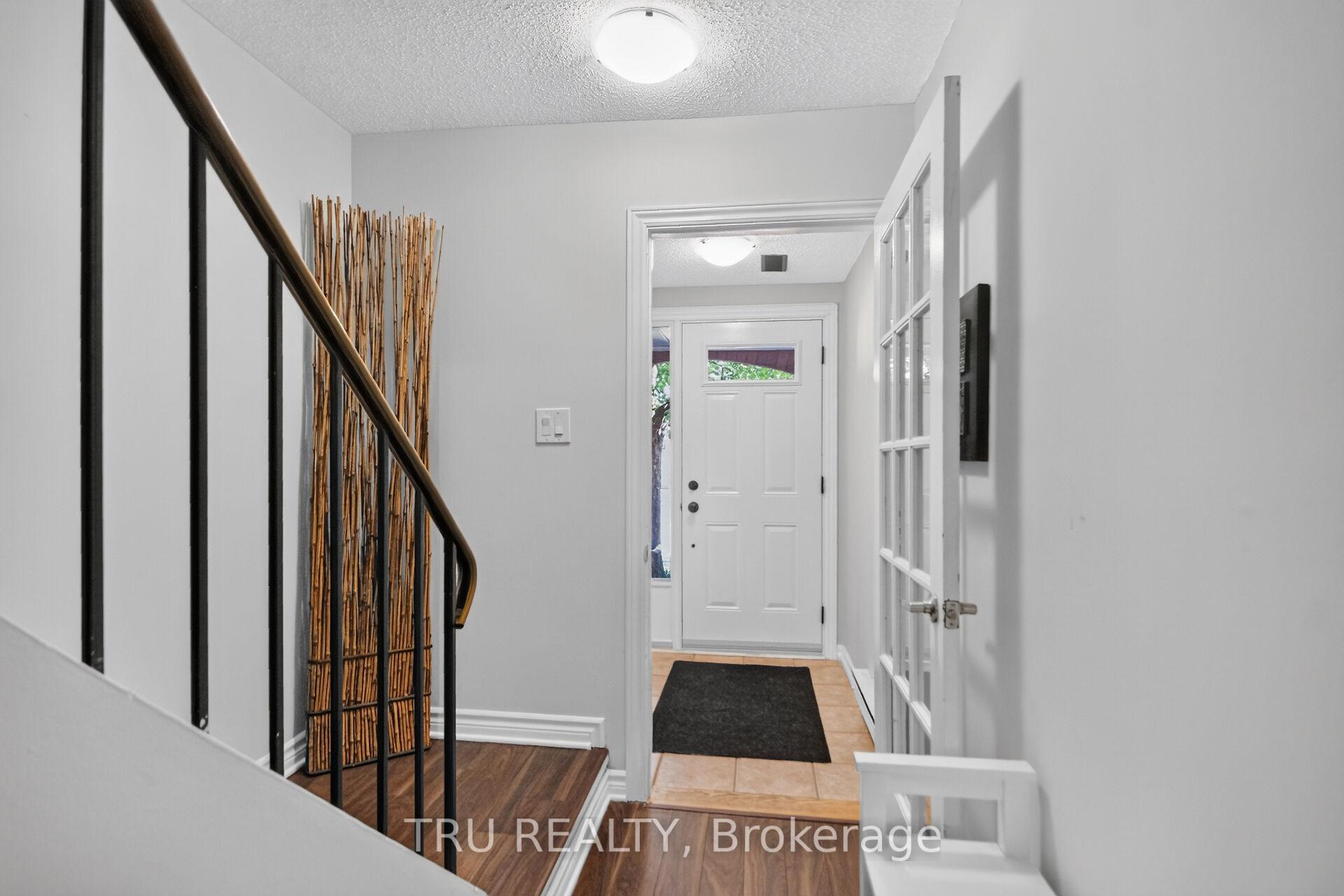 Photo 3 of Unit 90, 50 Lightfoot Place, Ottawa, Kanata - Katimavik — HOMEH
