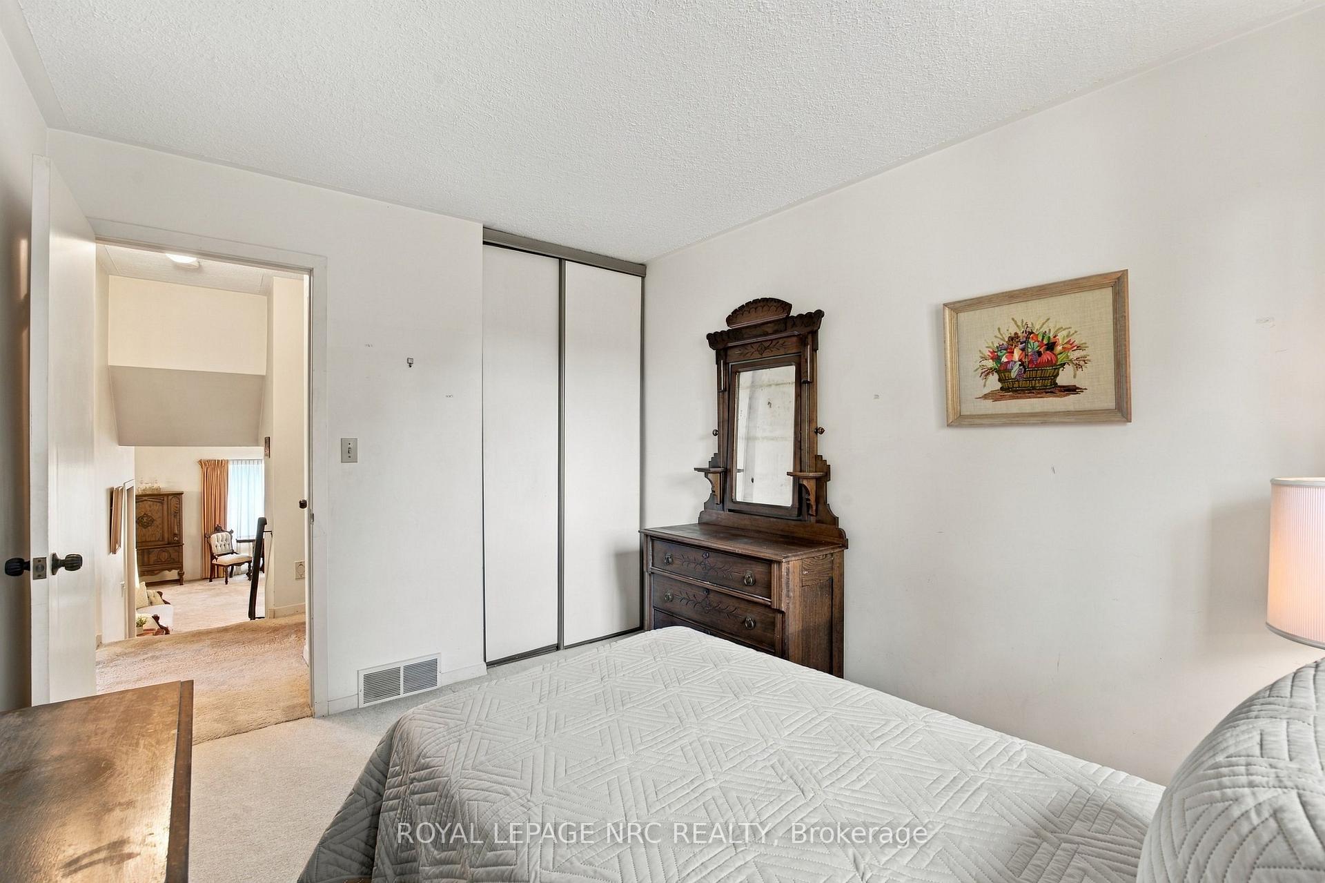 Photo 21 of 28 The Cedars Street, St. Catharines, Vine/Linwell — HOMEH