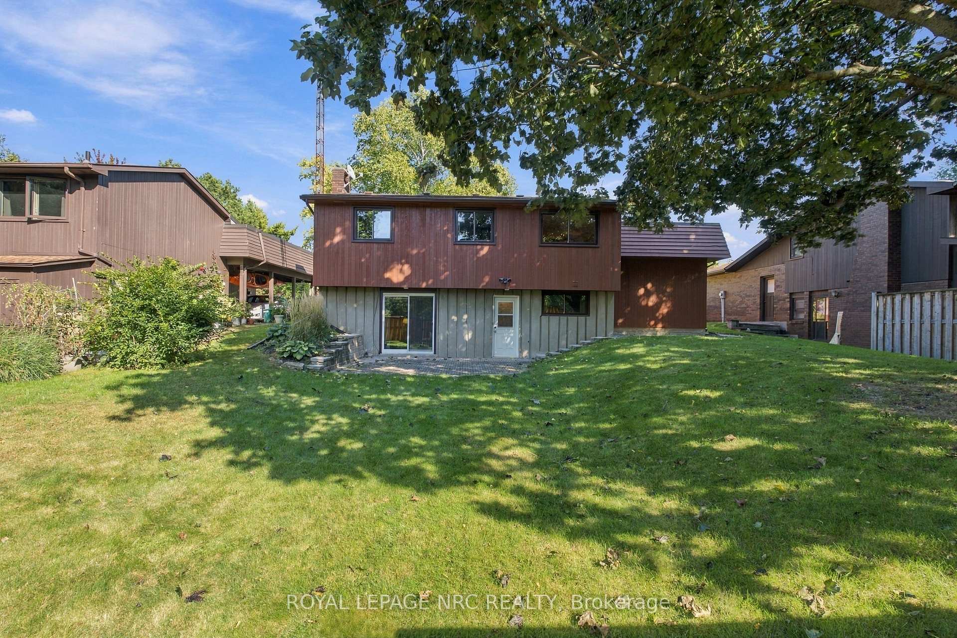 Photo 32 of 28 The Cedars Street, St. Catharines, Vine/Linwell — HOMEH