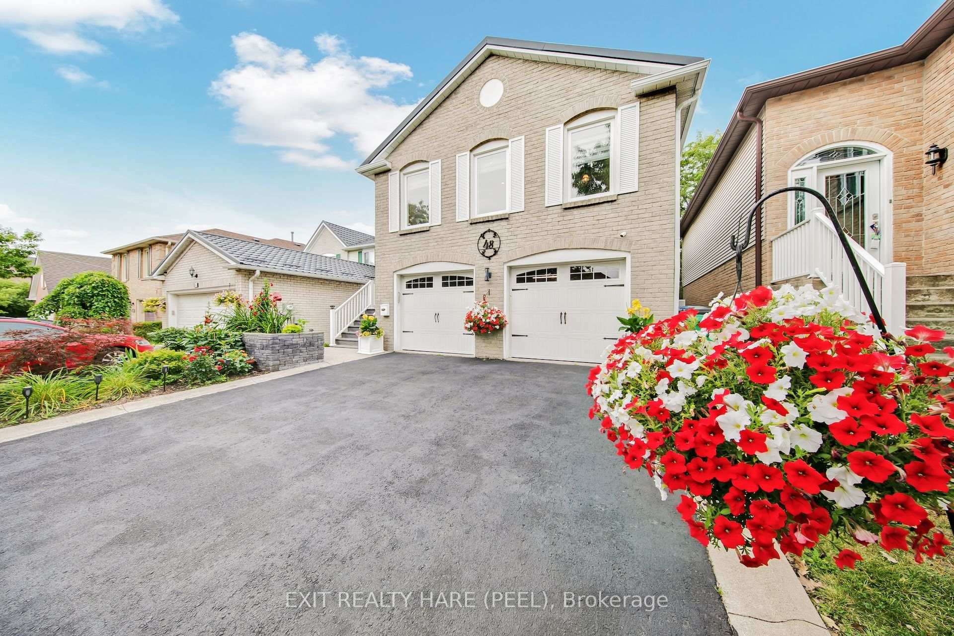 Photo 4 of 48 Nanport Street, Brampton, Westgate — HOMEH