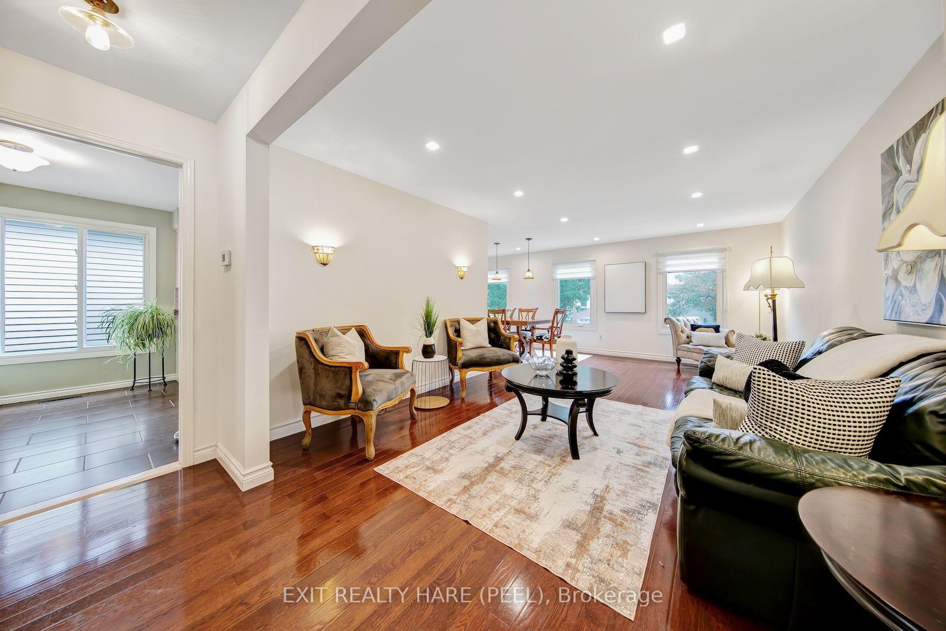 Photo 7 of 48 Nanport Street, Brampton, Westgate — HOMEH