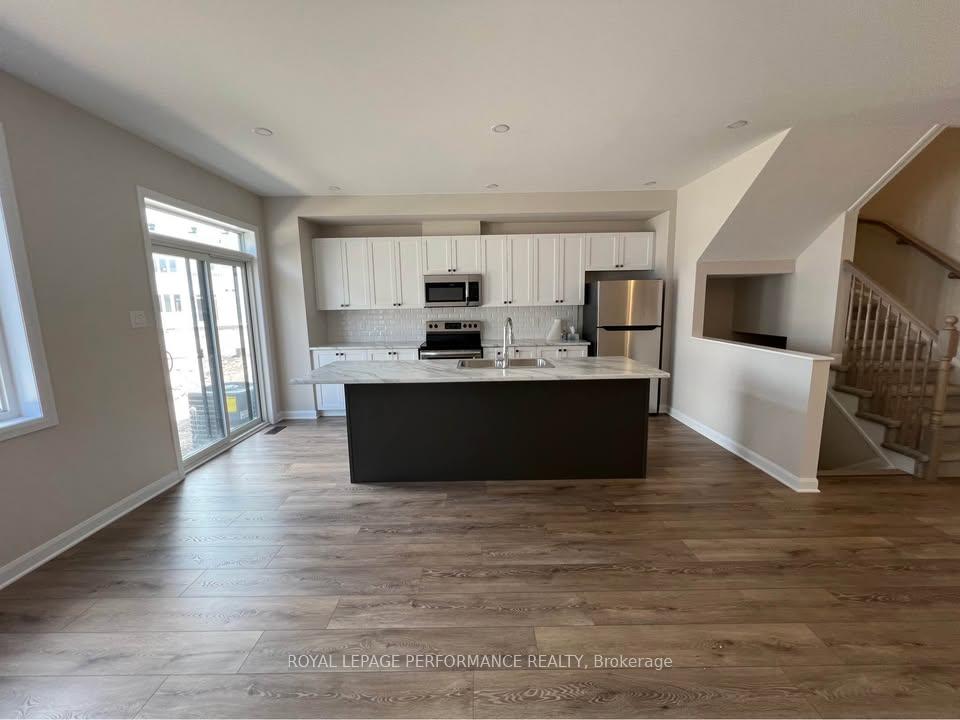 Photo 16 of 33 Watchim Street, Ottawa, Avalon East — HOMEH