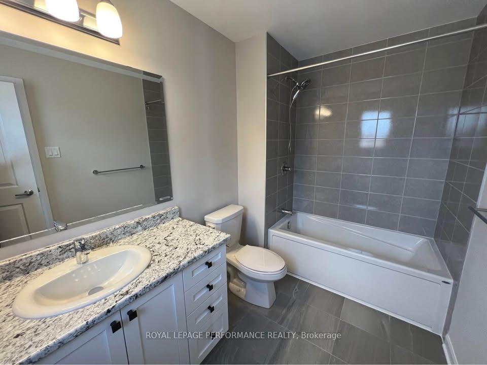 Photo 20 of 33 Watchim Street, Ottawa, Avalon East — HOMEH