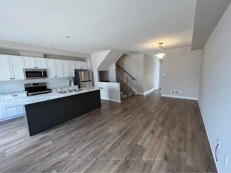 Photo 22 of 33 Watchim Street, Ottawa, Avalon East — HOMEH
