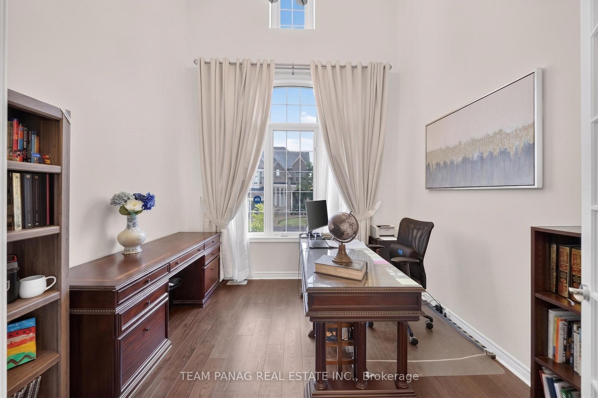 Photo 5 of 1 Astrantia Way, Brampton, Credit Valley — HOMEH