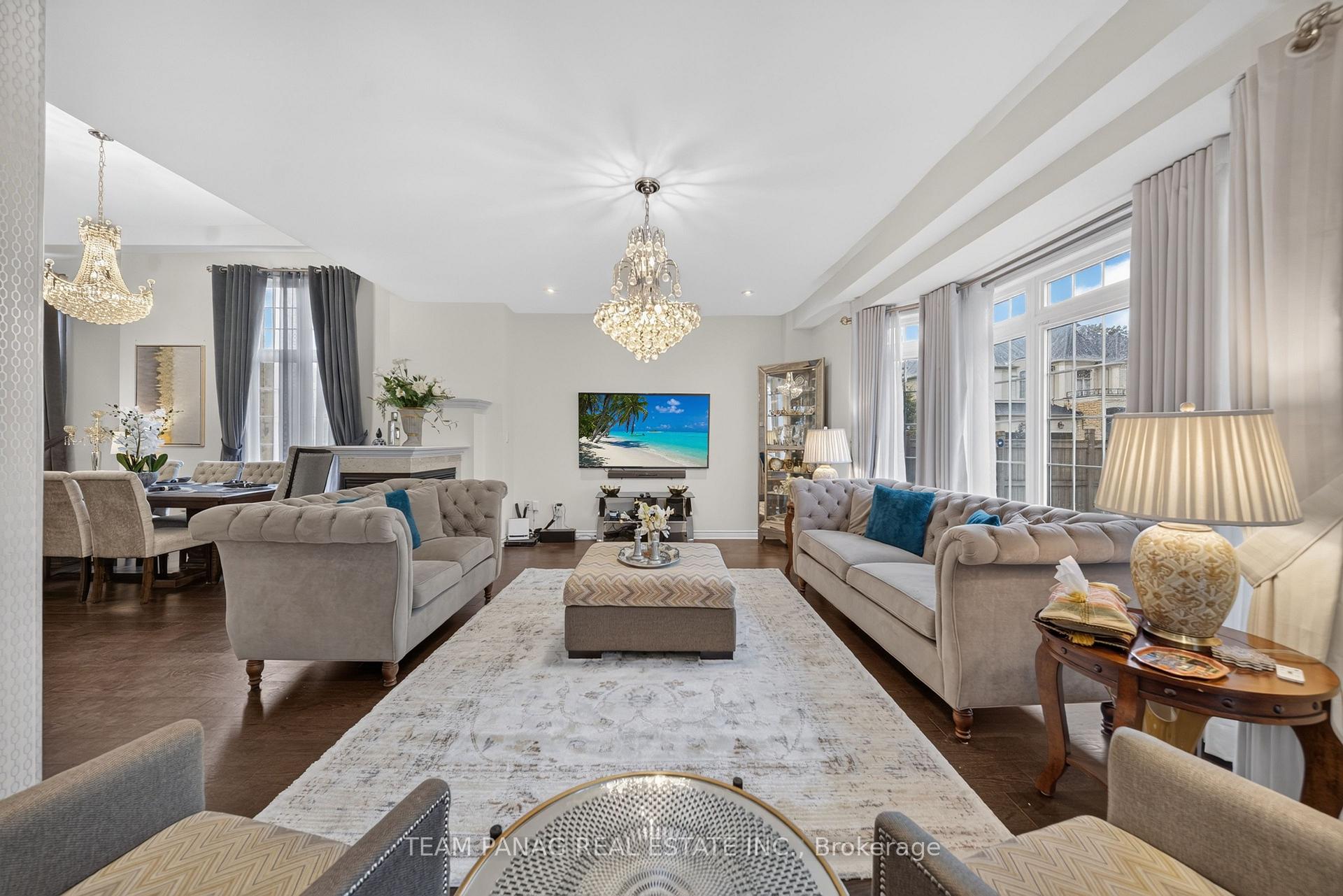 Photo 13 of 1 Astrantia Way, Brampton, Credit Valley — HOMEH