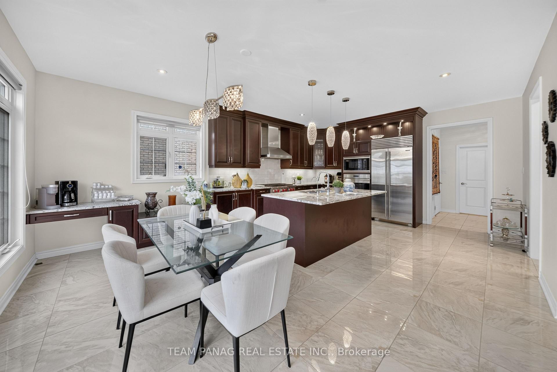 Photo 19 of 1 Astrantia Way, Brampton, Credit Valley — HOMEH