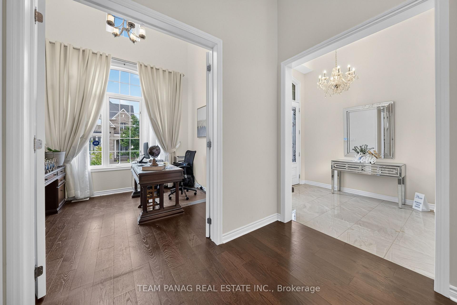 Photo 25 of 1 Astrantia Way, Brampton, Credit Valley — HOMEH