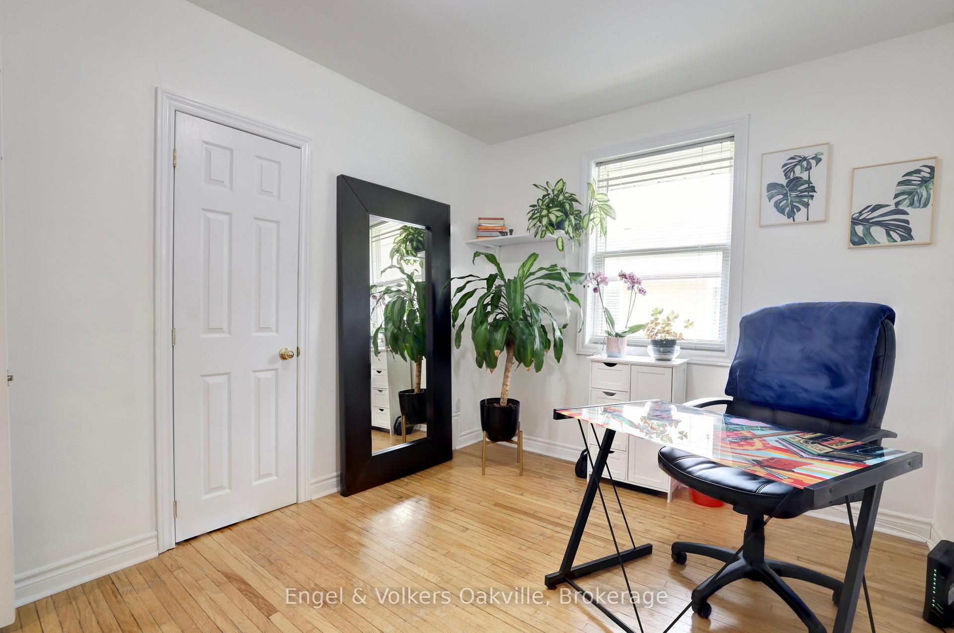 Photo 16 of 465 Fourth Line, Oakville, West — HOMEH