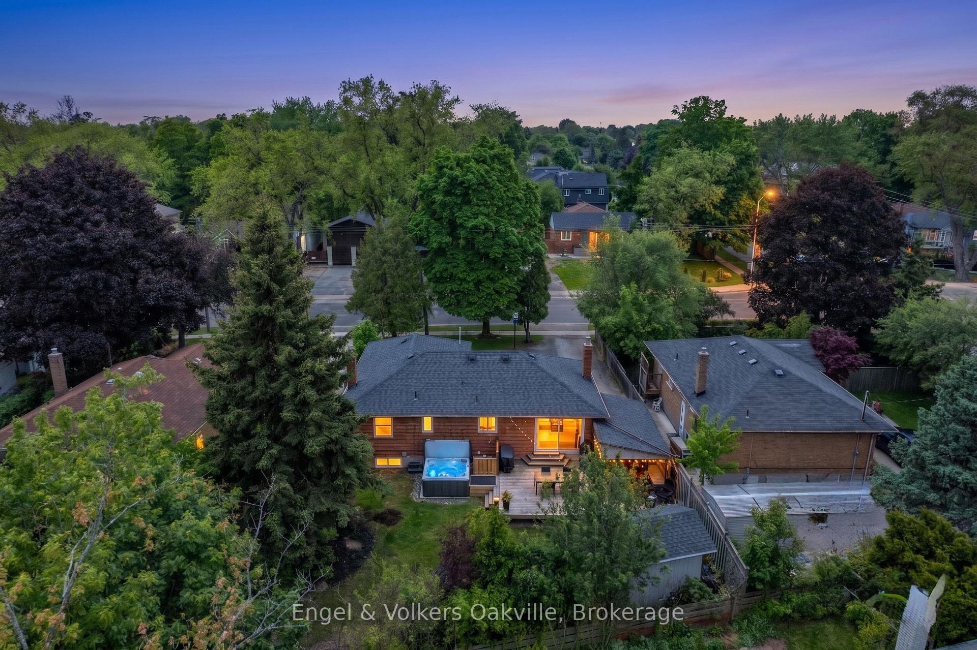 Photo 33 of 465 Fourth Line, Oakville, West — HOMEH