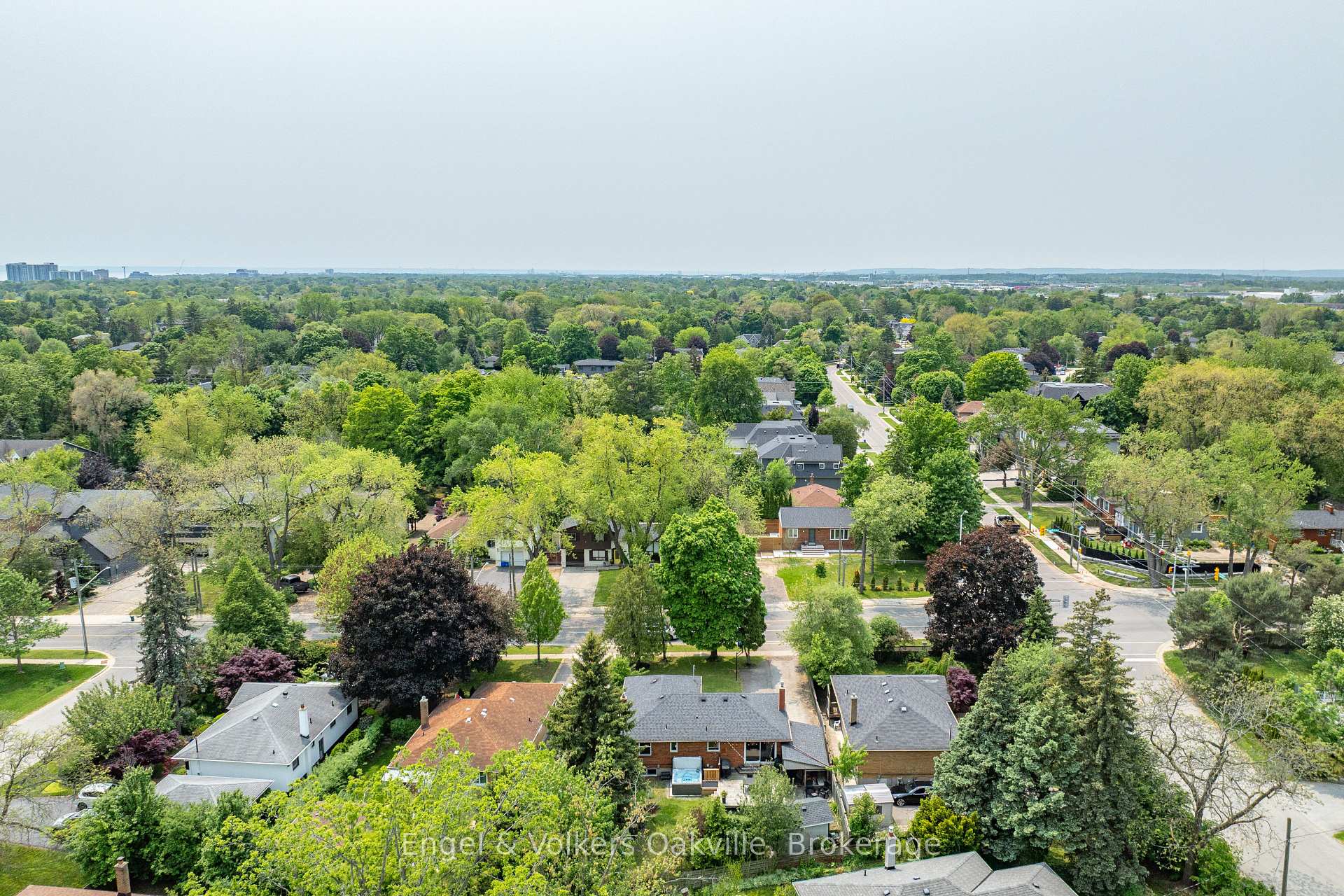 Photo 37 of 465 Fourth Line, Oakville, West — HOMEH