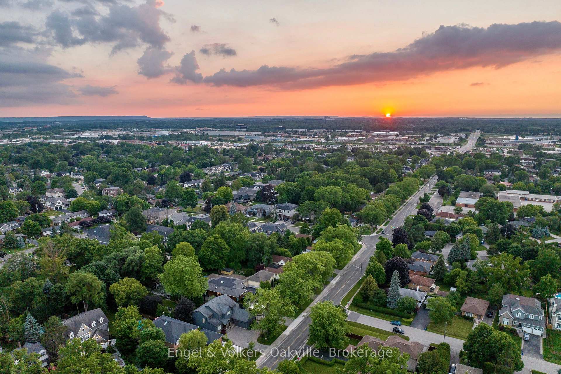 Photo 39 of 465 Fourth Line, Oakville, West — HOMEH