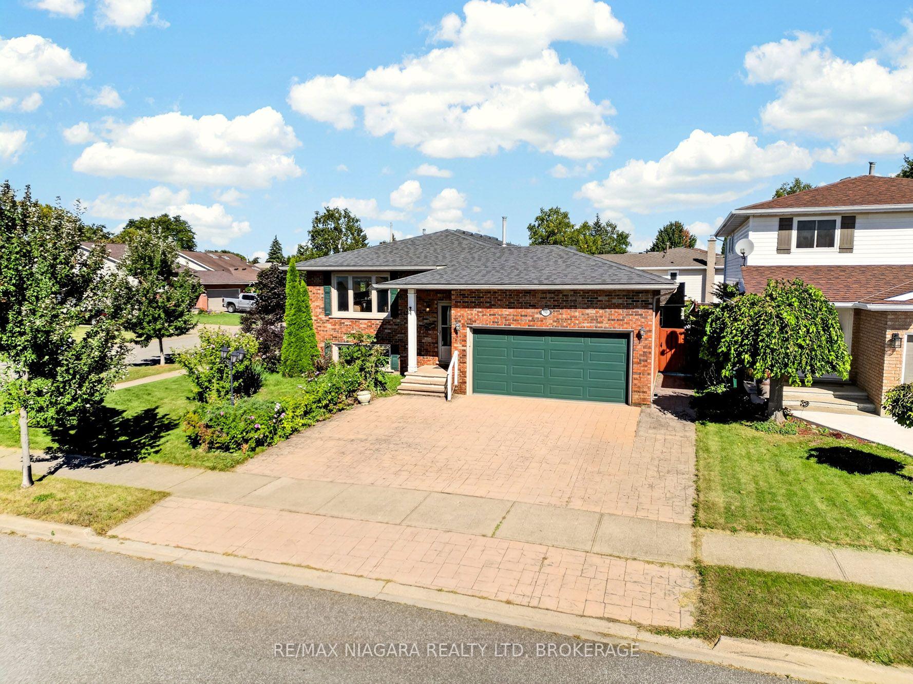 Photo 1 of 7905 Salisbury Place, Niagara Falls, West Wood — HOMEH