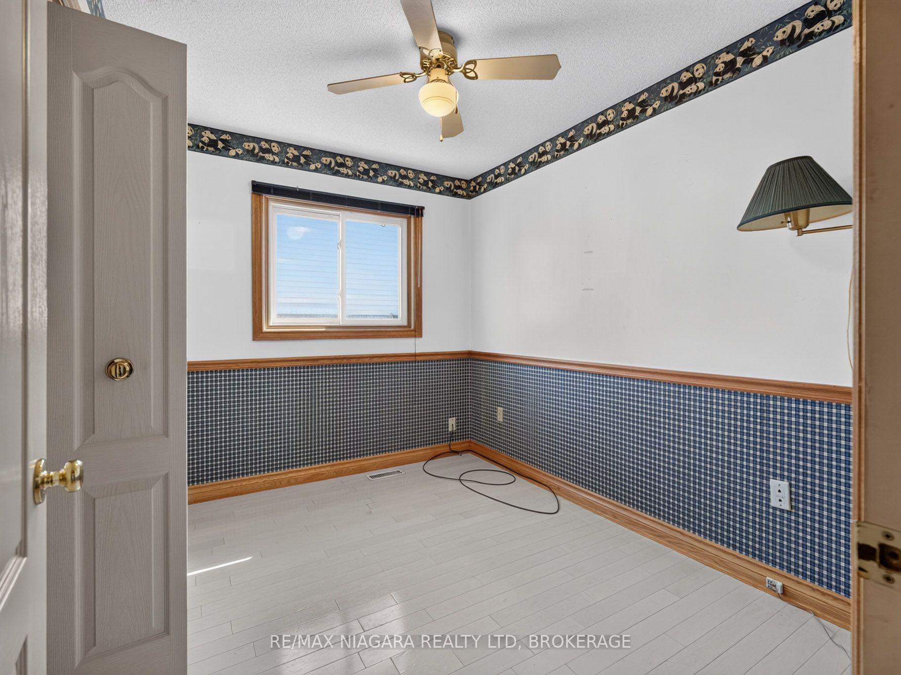 Photo 11 of 7905 Salisbury Place, Niagara Falls, West Wood — HOMEH