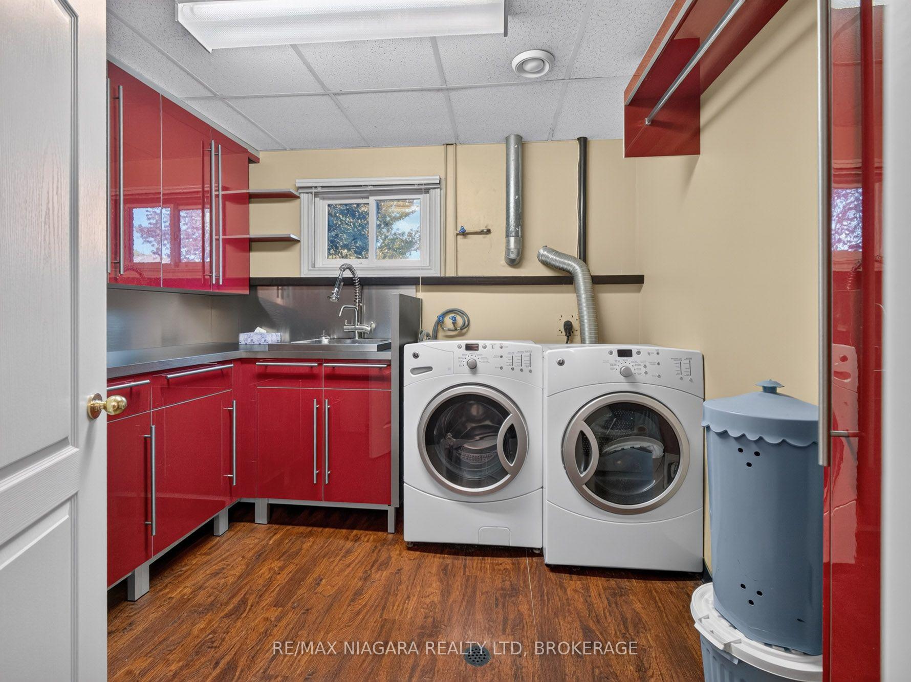 Photo 21 of 7905 Salisbury Place, Niagara Falls, West Wood — HOMEH