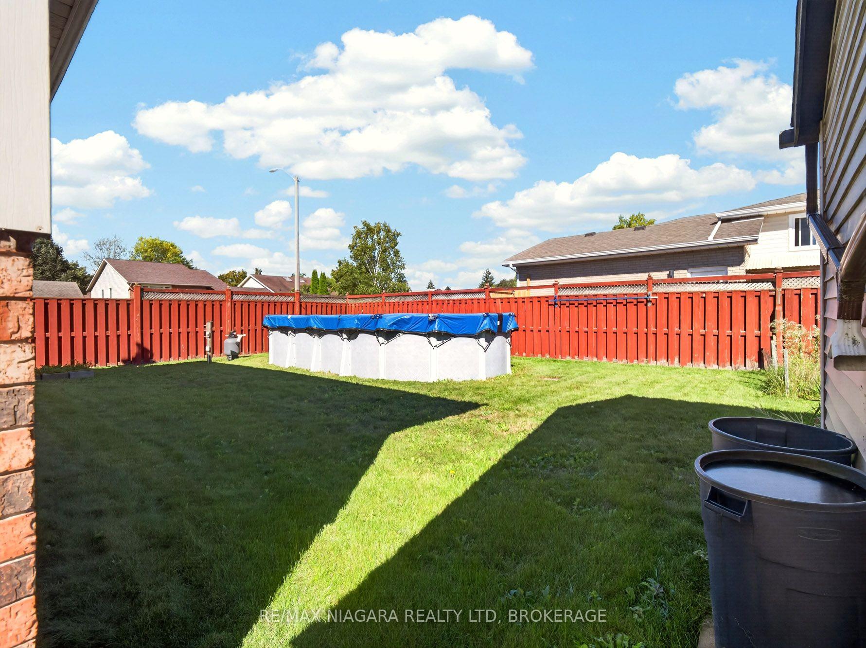 Photo 27 of 7905 Salisbury Place, Niagara Falls, West Wood — HOMEH