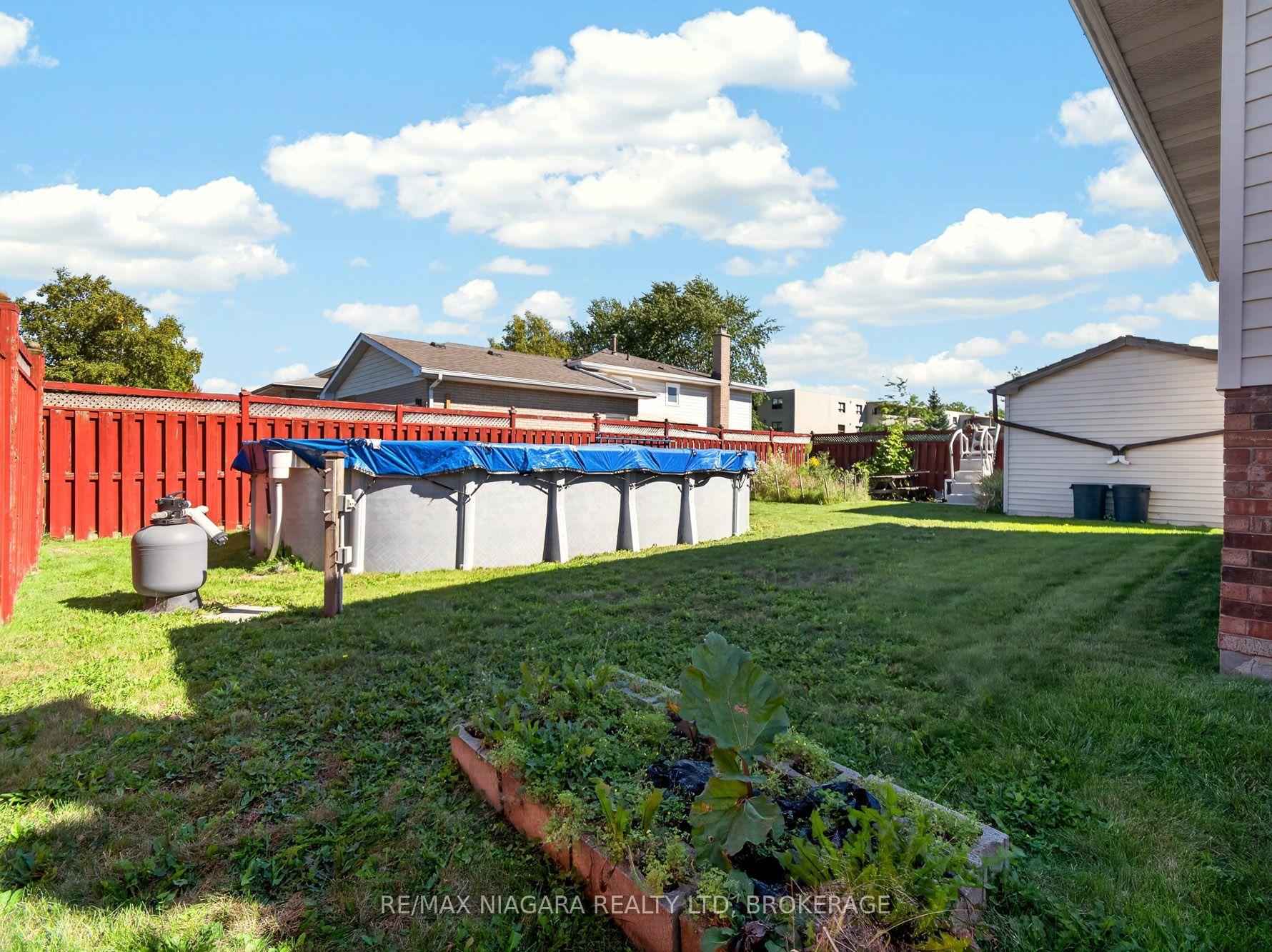 Photo 28 of 7905 Salisbury Place, Niagara Falls, West Wood — HOMEH