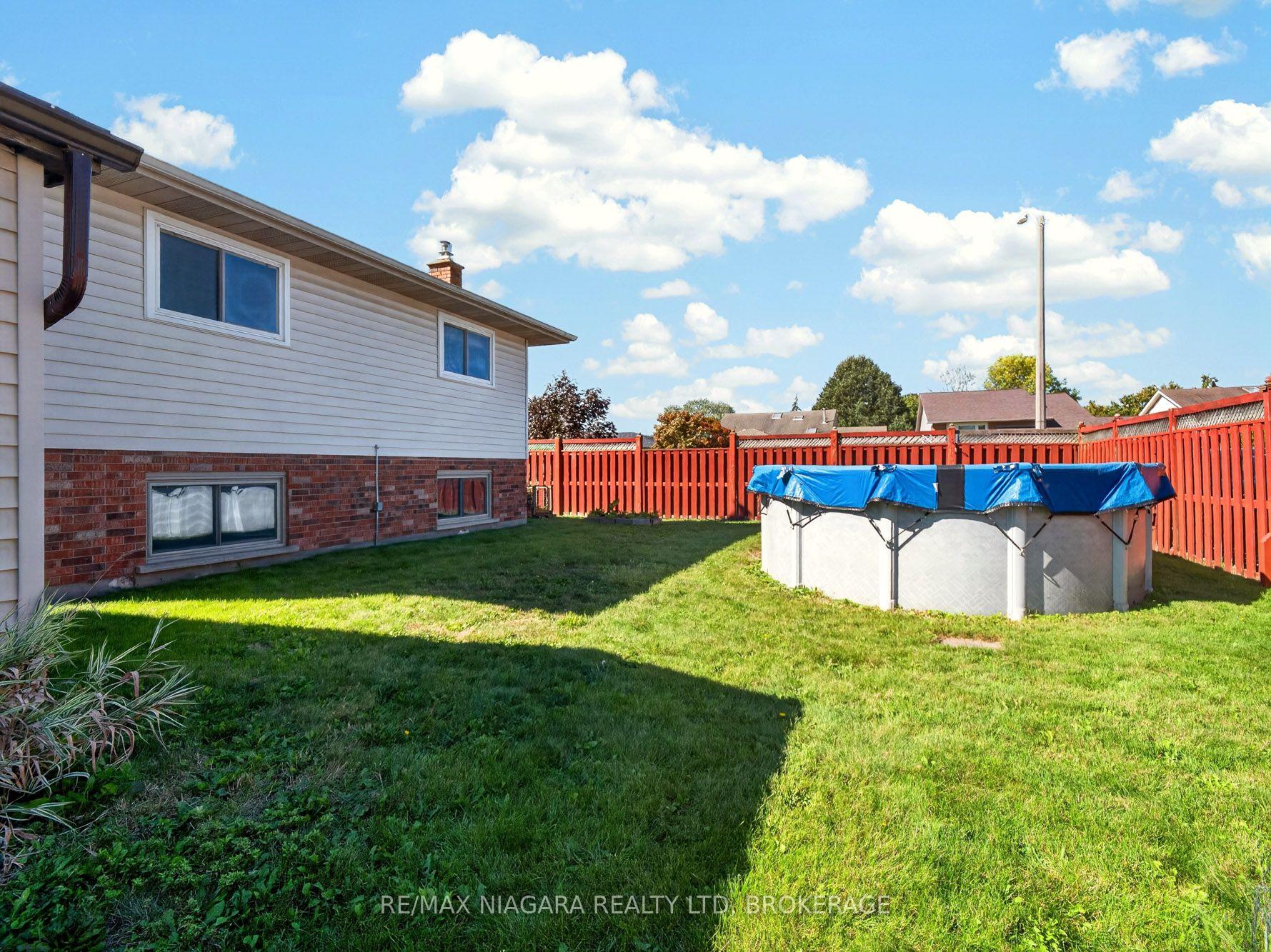 Photo 29 of 7905 Salisbury Place, Niagara Falls, West Wood — HOMEH