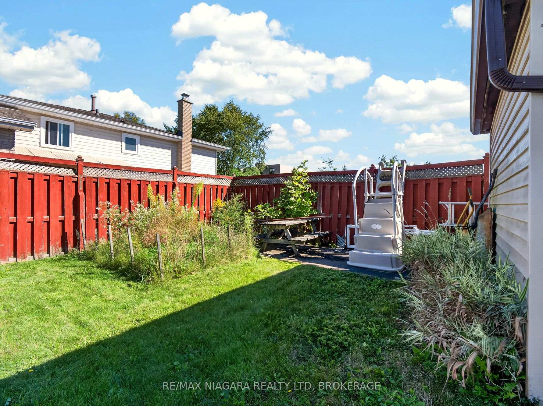 Photo 30 of 7905 Salisbury Place, Niagara Falls, West Wood — HOMEH