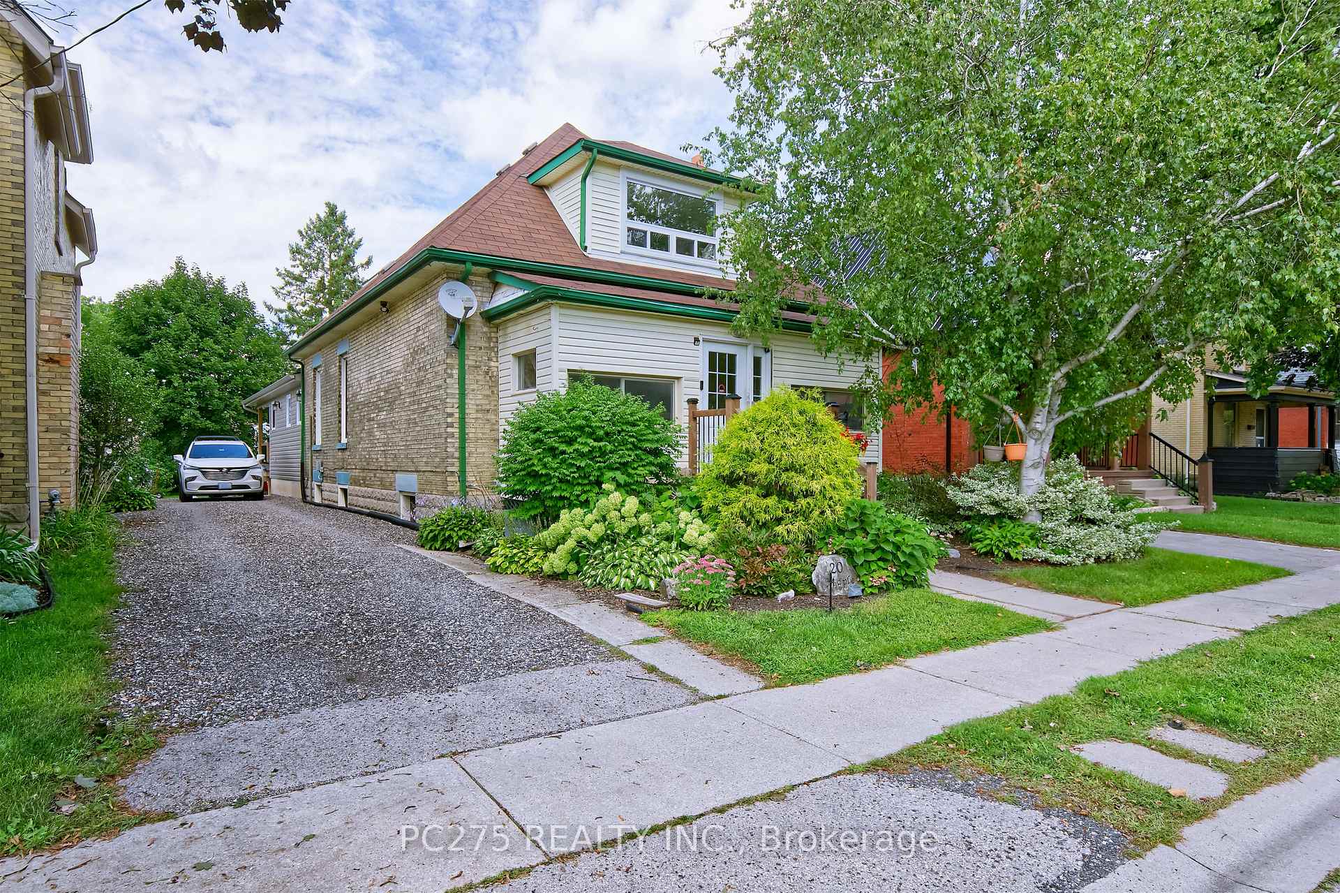 Photo of 20 Maple Street