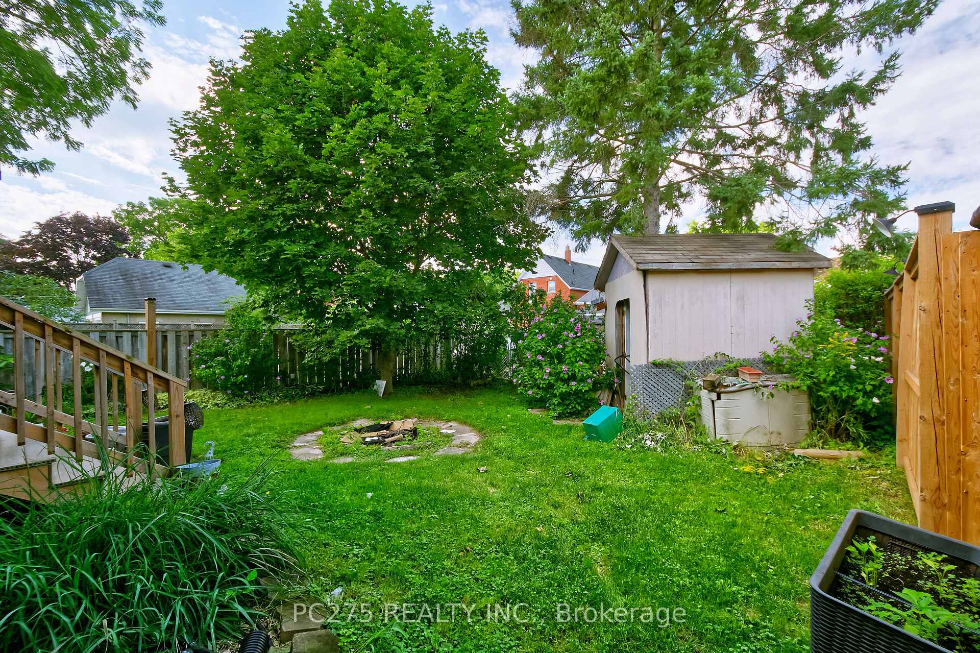 Photo 39 of 20 Maple Street, St. Thomas — HOMEH