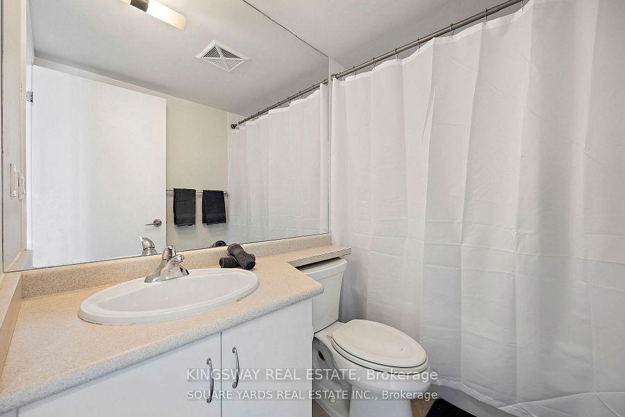 Photo 10 of Unit 1062, 209 Fort York Boulevard, Toronto, Niagara — HOMEH