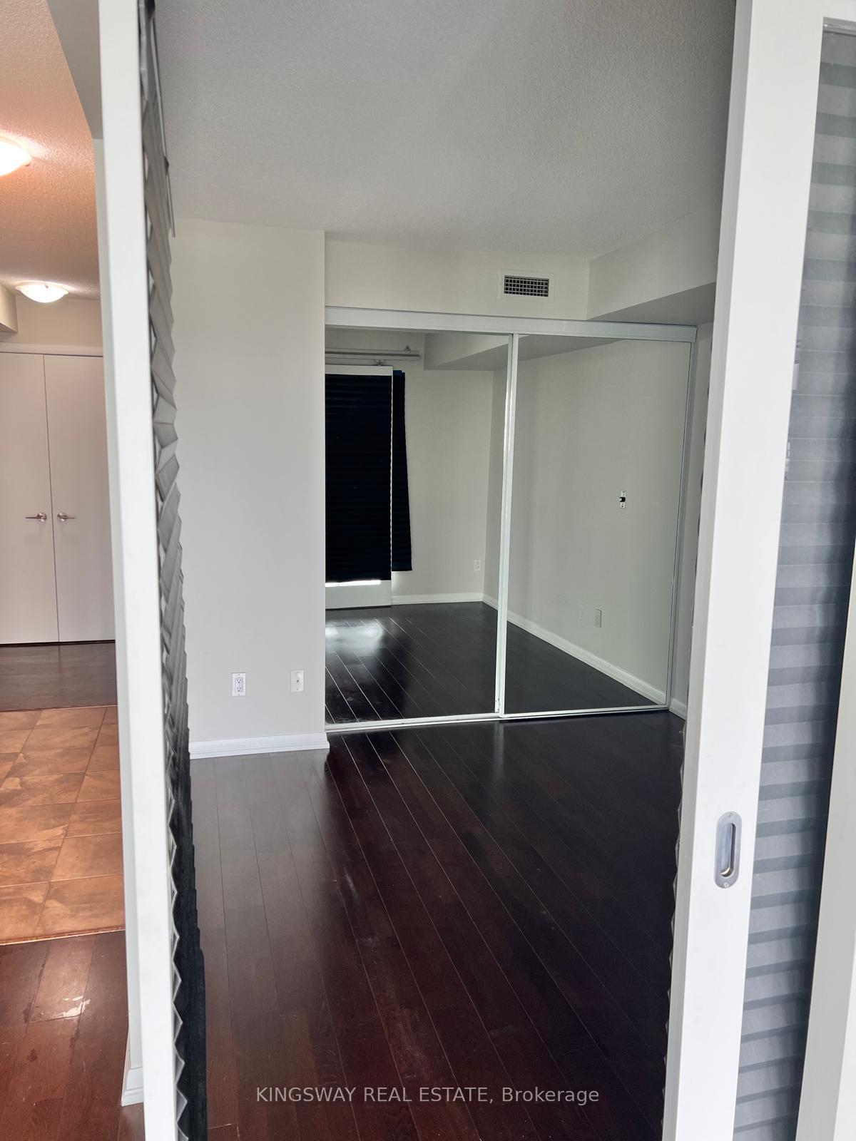 Photo 26 of Unit 1062, 209 Fort York Boulevard, Toronto, Niagara — HOMEH