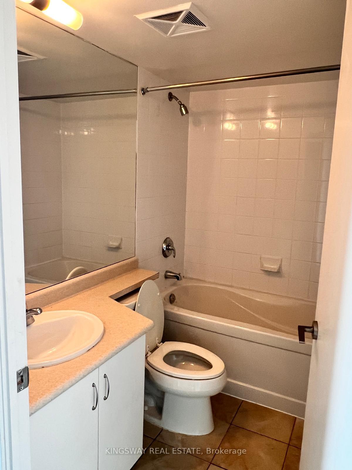 Photo 29 of Unit 1062, 209 Fort York Boulevard, Toronto, Niagara — HOMEH