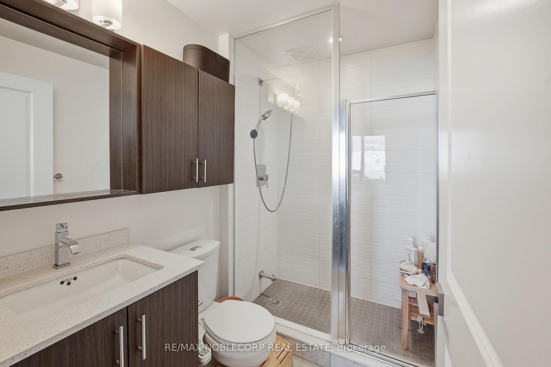 Photo 12 of Unit 805, 3600 Highway 7 Road, Vaughan, Vaughan Corporate Centre — HOMEH