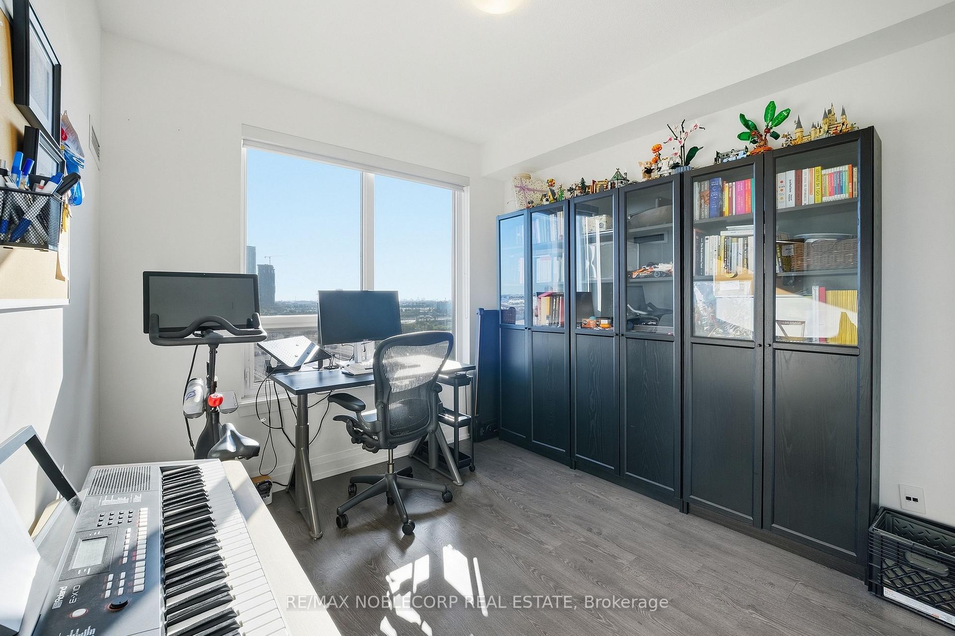 Photo 13 of Unit 805, 3600 Highway 7 Road, Vaughan, Vaughan Corporate Centre — HOMEH