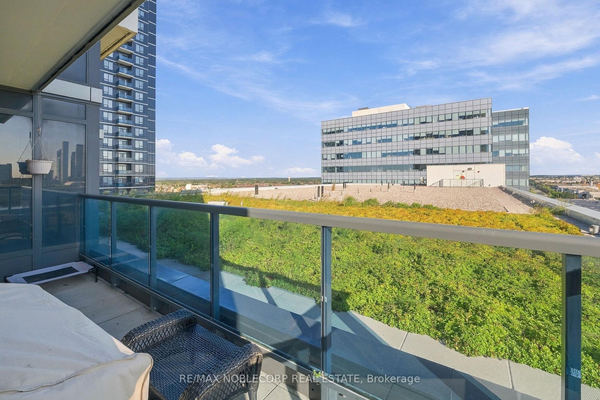 Photo 17 of Unit 805, 3600 Highway 7 Road, Vaughan, Vaughan Corporate Centre — HOMEH