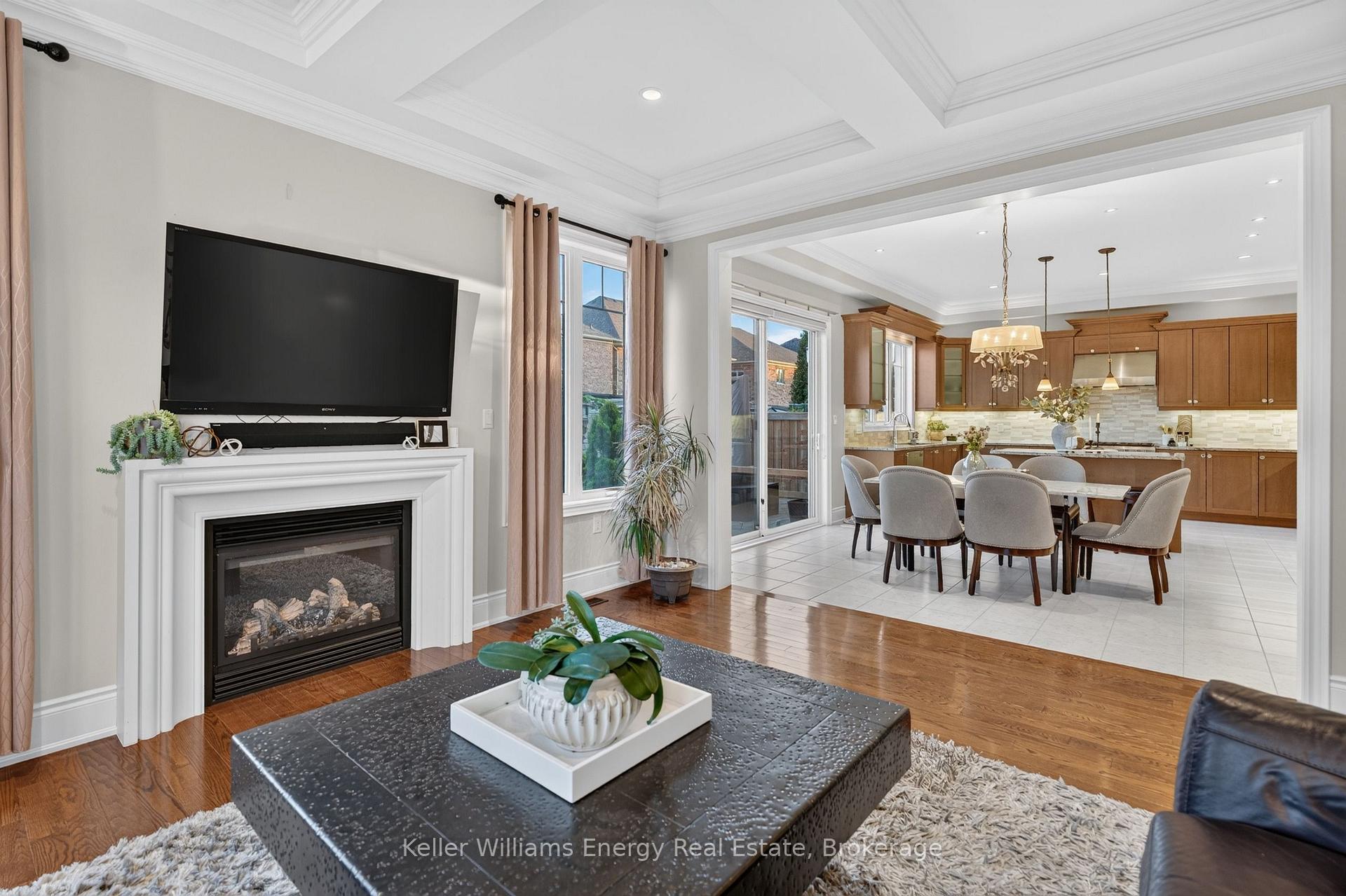 Photo 11 of 59 Venkata Drive, Vaughan, Kleinburg — HOMEH