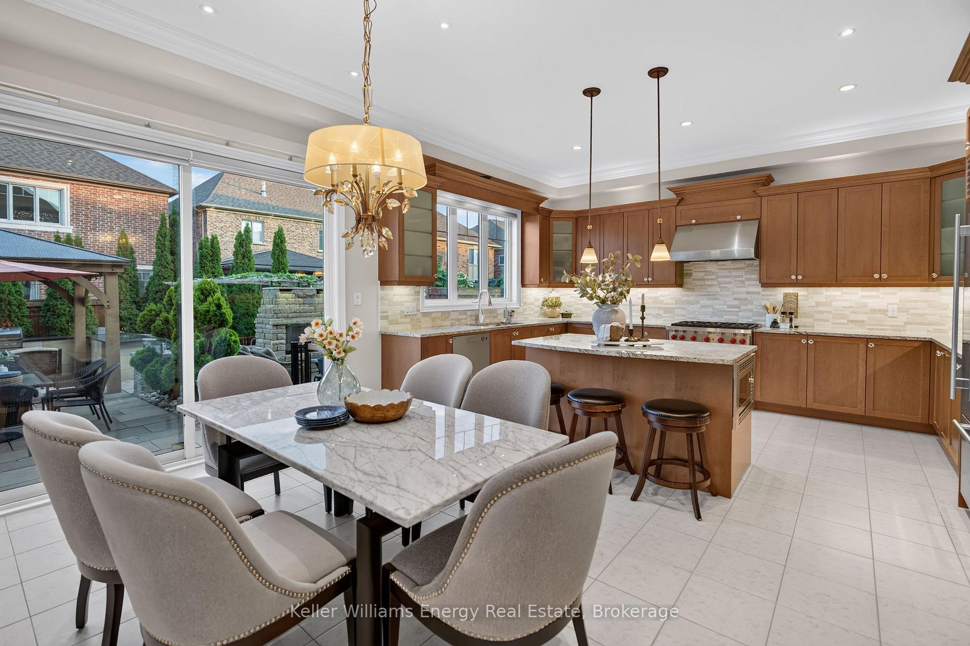 Photo 13 of 59 Venkata Drive, Vaughan, Kleinburg — HOMEH
