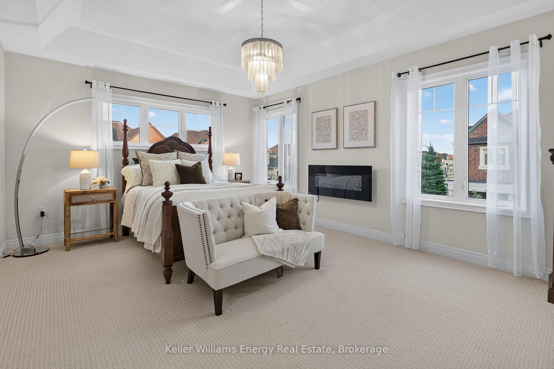 Photo 18 of 59 Venkata Drive, Vaughan, Kleinburg — HOMEH