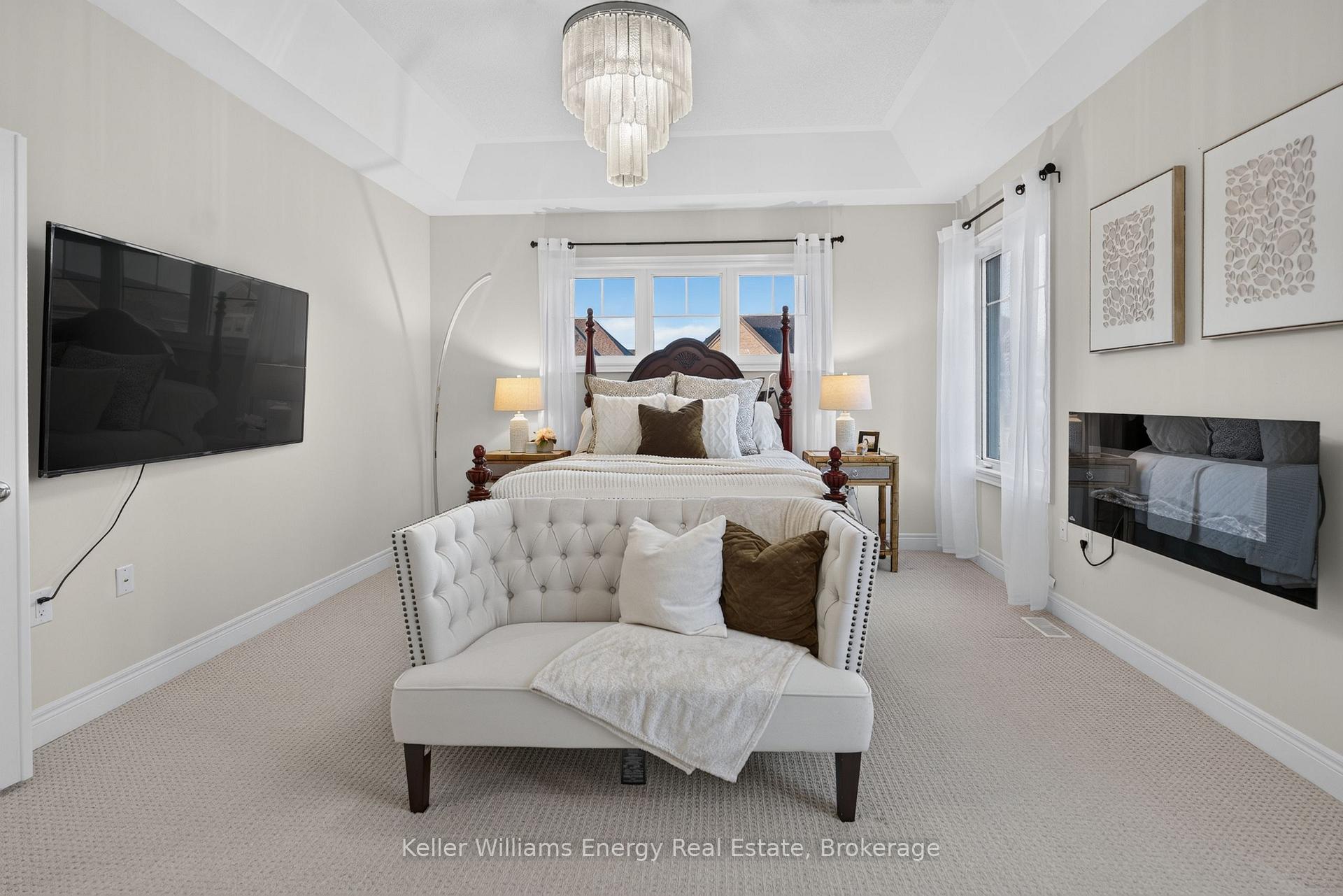 Photo 19 of 59 Venkata Drive, Vaughan, Kleinburg — HOMEH