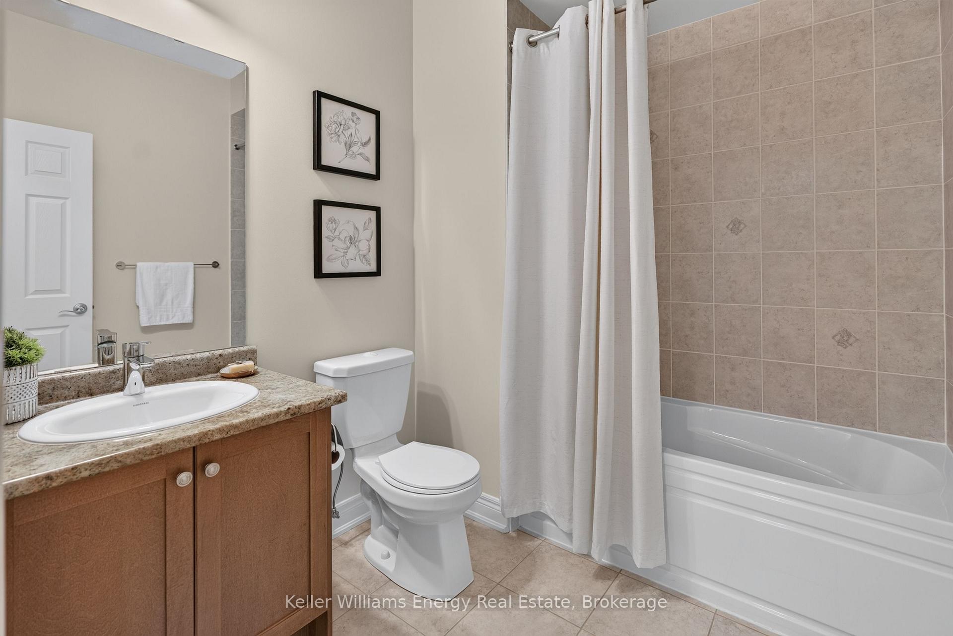 Photo 27 of 59 Venkata Drive, Vaughan, Kleinburg — HOMEH