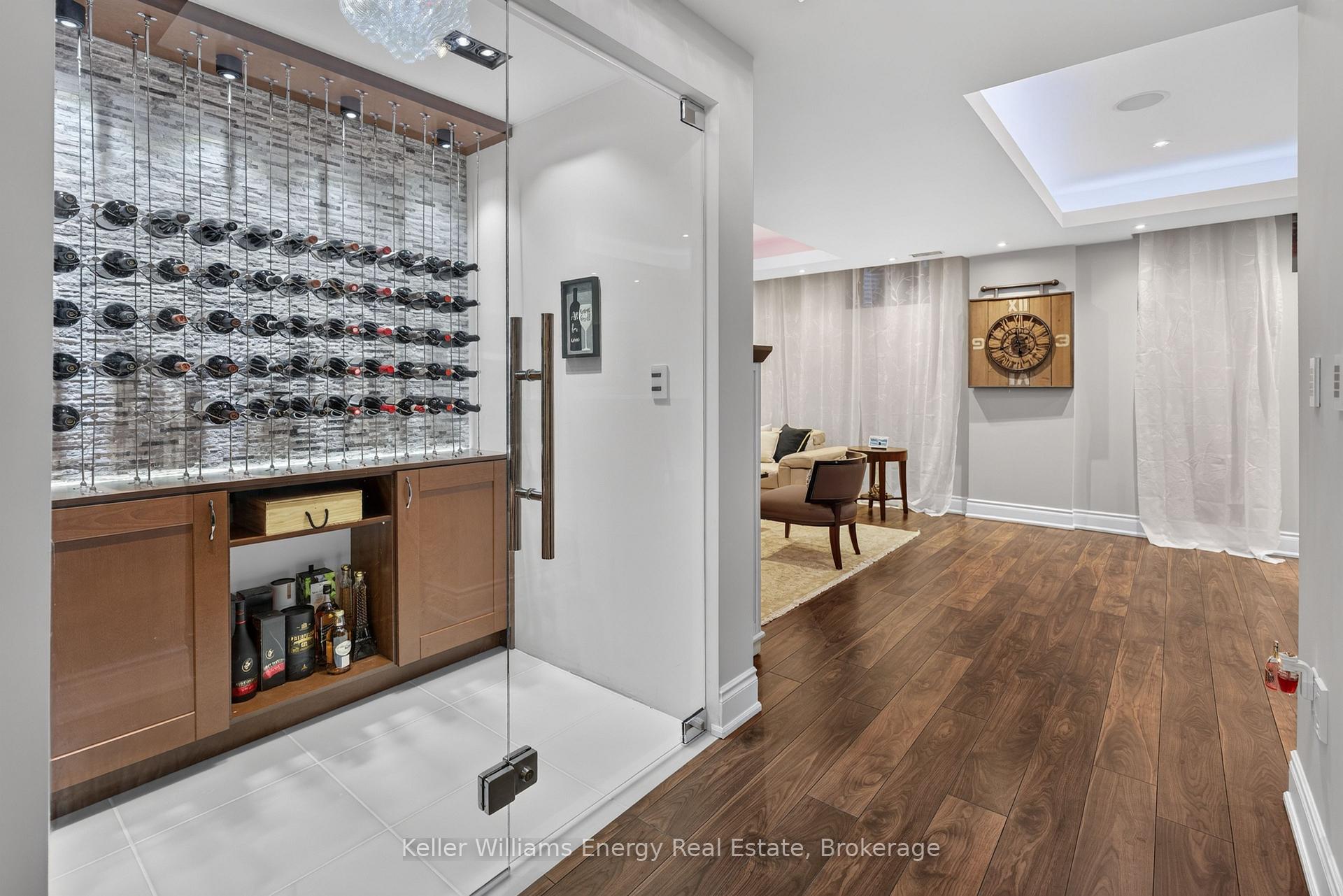 Photo 31 of 59 Venkata Drive, Vaughan, Kleinburg — HOMEH