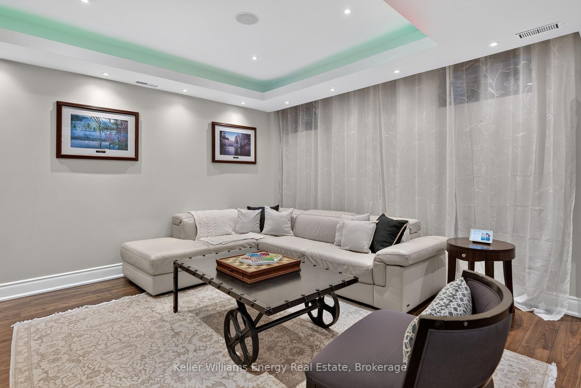 Photo 37 of 59 Venkata Drive, Vaughan, Kleinburg — HOMEH